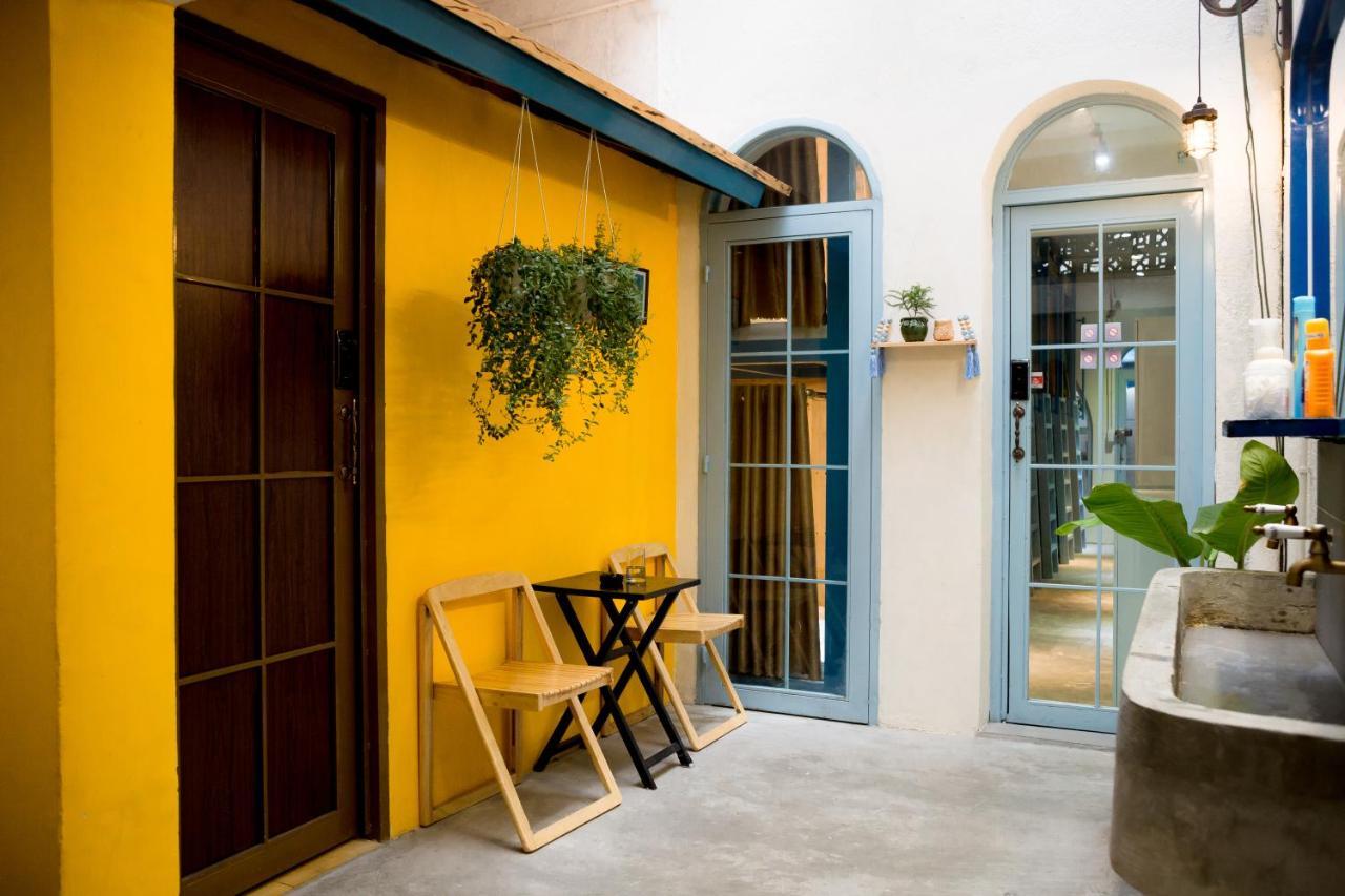 Kha Hostel & Cafe Ho Chi Minh City Exterior photo